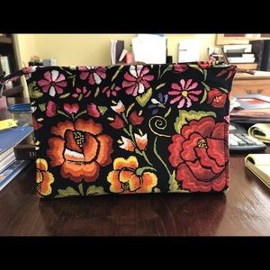 Pineda Covalin  silk clutch